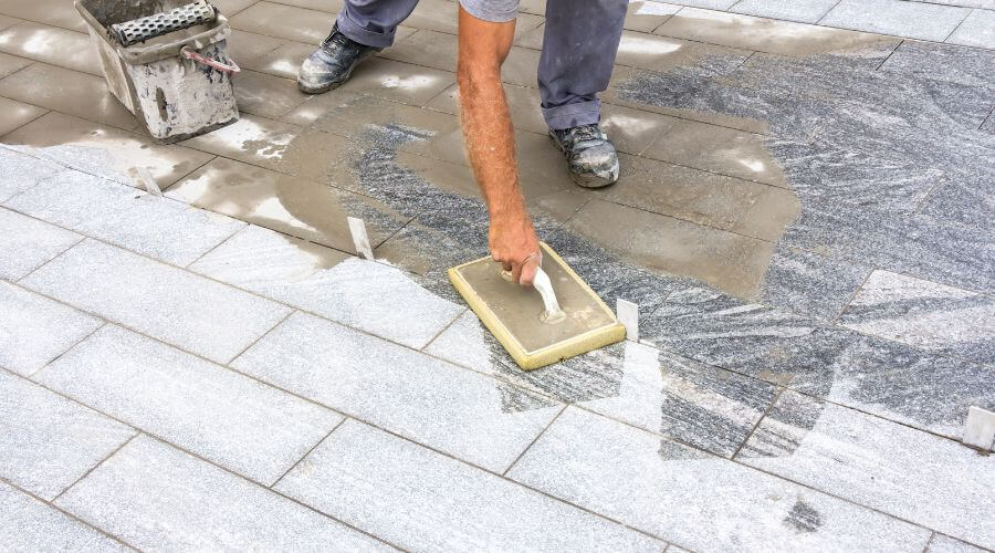 Professional gutter cleaning in Elmont, NY